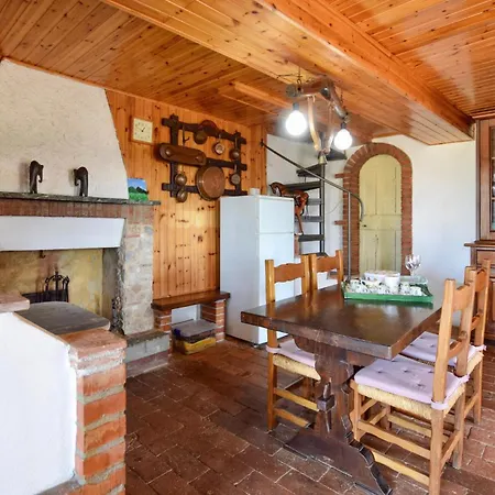 Casa La Borra Holiday home